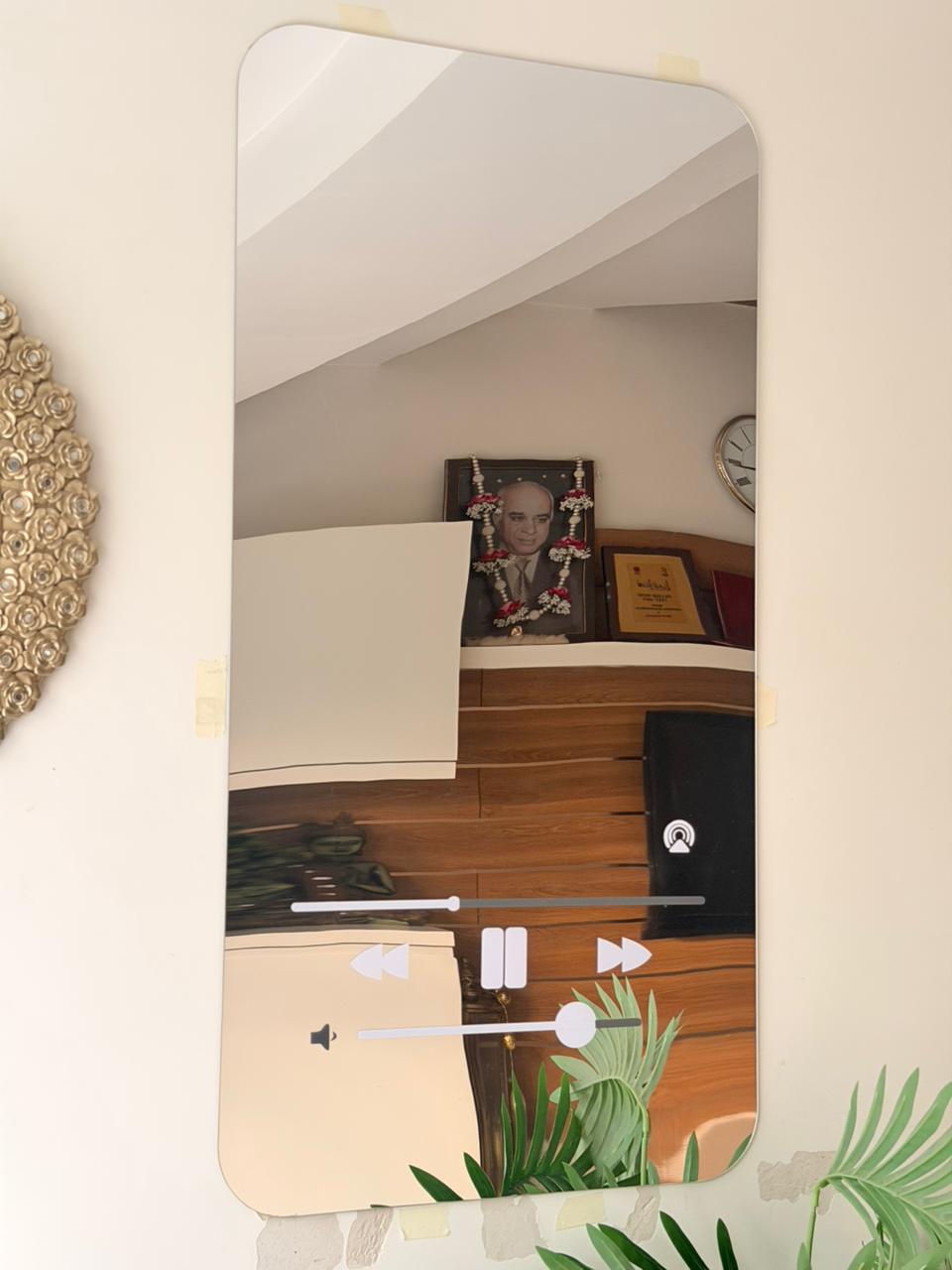 Music Player Mirror – Personalized Song & Artist Frame Decor